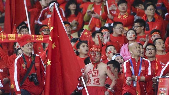 阿森纳作为目前联赛的榜首球队实力毋庸置疑，此役虽然客场作战，但外界对其表现显然更有信心，目前数据方面也是给予了阿森纳足够的让步力度，机构对其大胜做足防范。